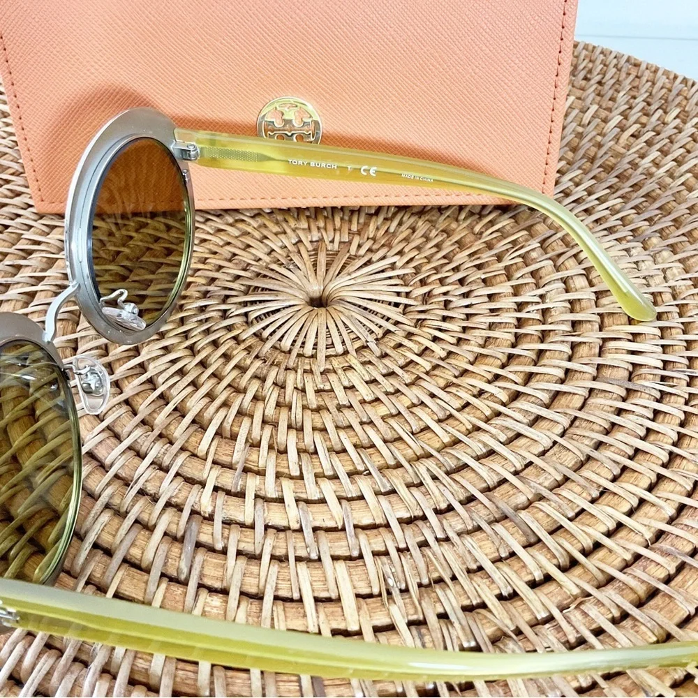 Tory Burch Light Green Sunglasses Like New
